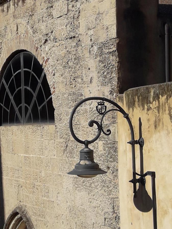 Via San Giacomo 10 Cagliari Eksteriør billede